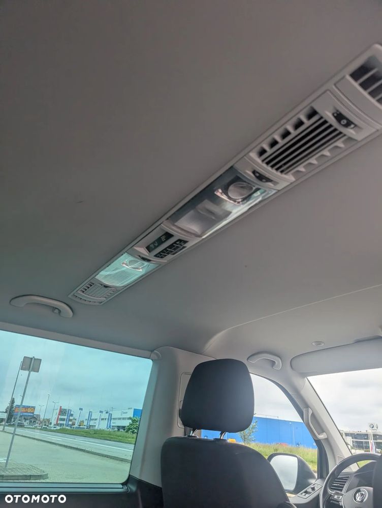 Volkswagen Multivan - 19