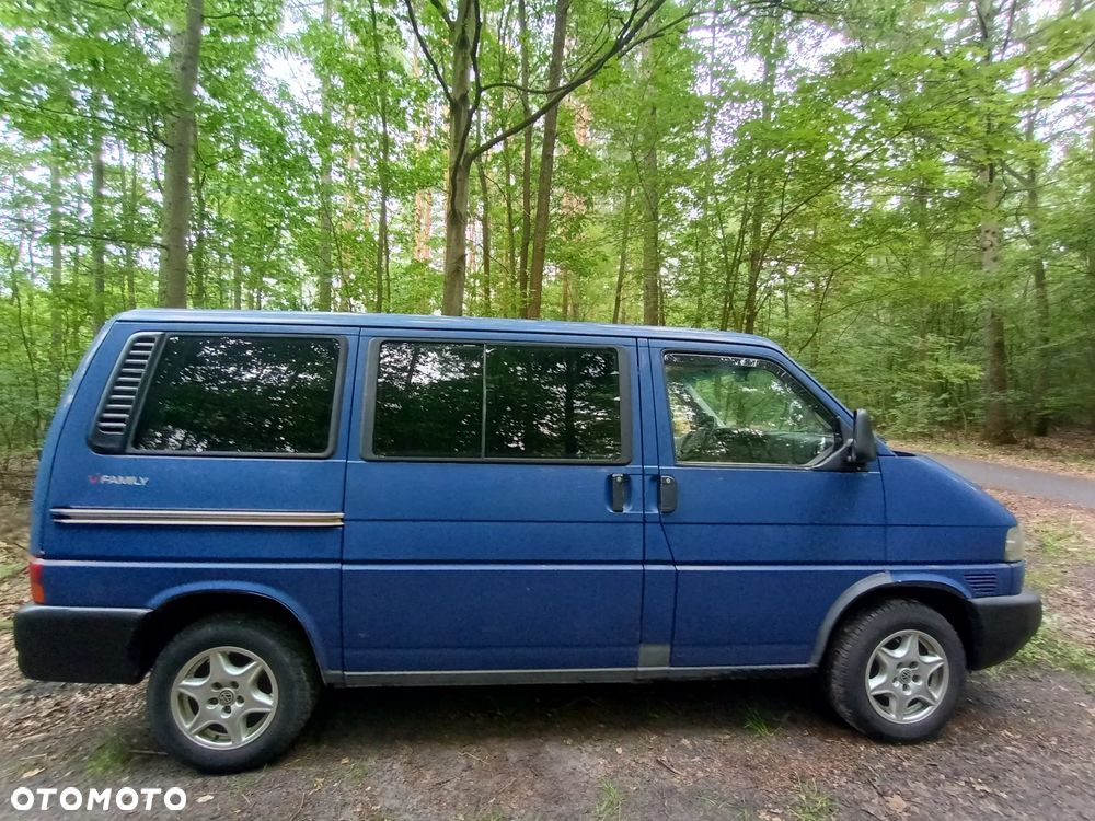 Volkswagen Caravelle - 14