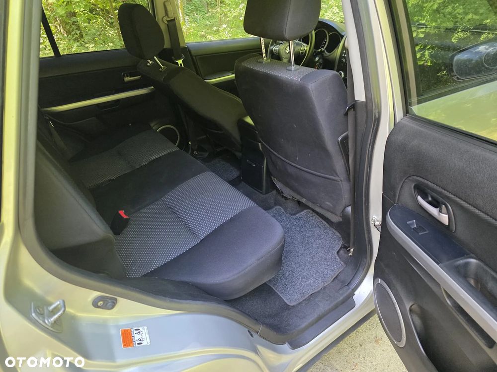 Suzuki Grand Vitara 2.0 20th Anniversary - 14