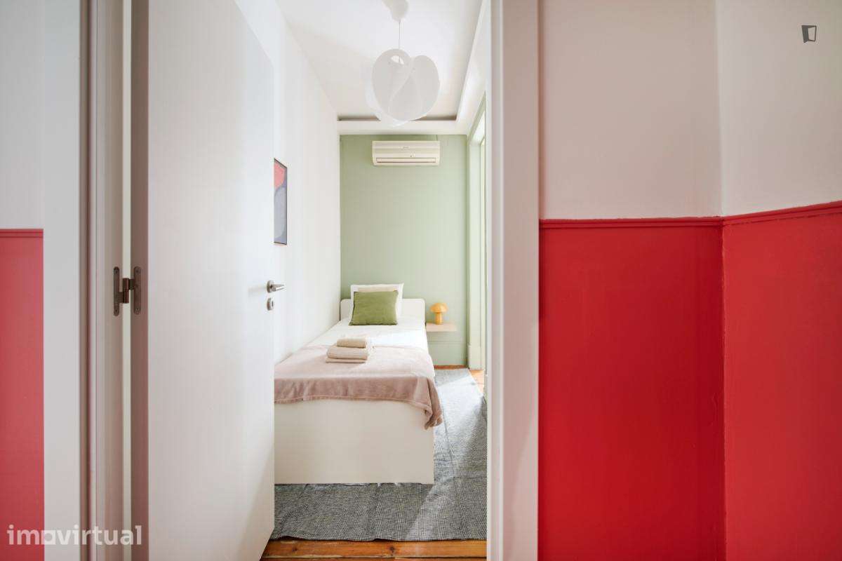 Quarto - localizado em Santos Lisbon - Grande imagem: 2/45