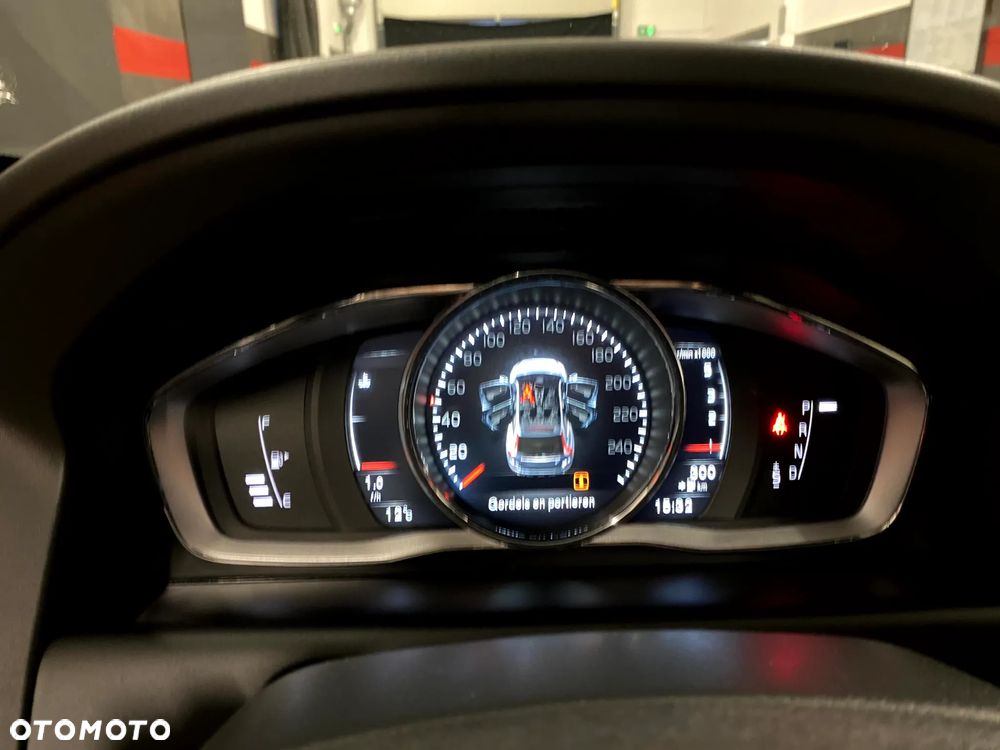 Volvo XC 60 D4 Geartronic Summum - 21