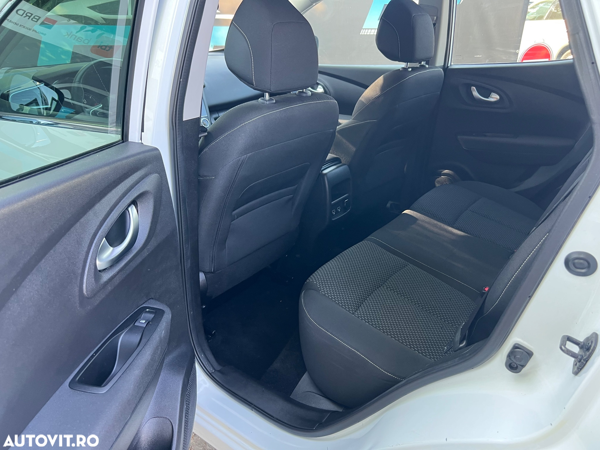 Renault Kadjar BLUE dCi 115 BUSINESS EDITION - 13