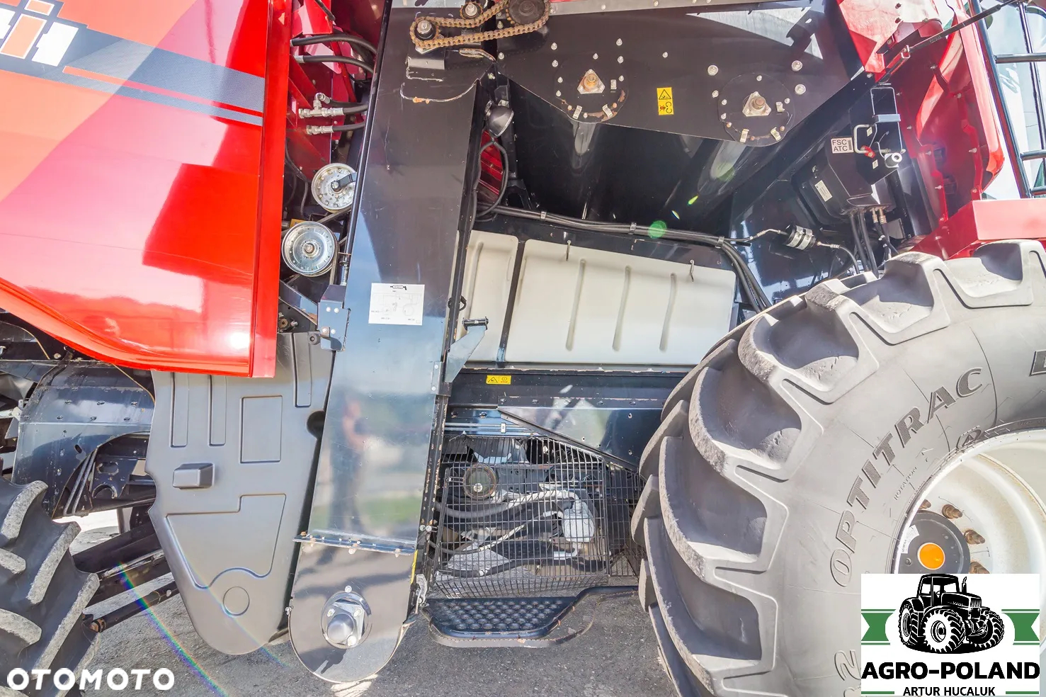 Case IH 8120 - 2009 ROK - 2083/2634 h + CASE VARIO - 7,32 M - GPS - POZIOMOWANIE - WAGA - 10