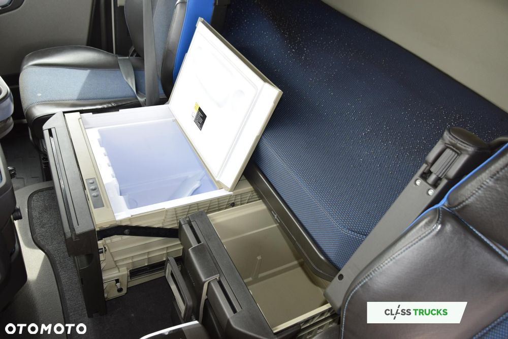 Volvo FH 460 Globetrotter XL i-Save - 11