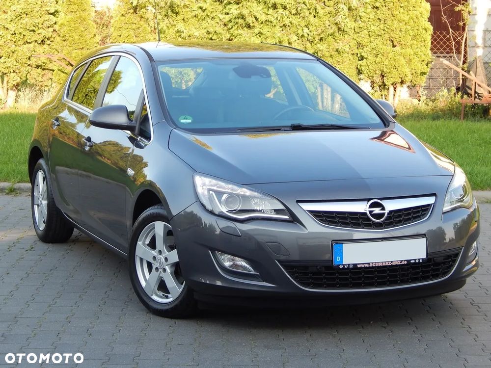 Opel Astra 1.4 Turbo Cosmo - 3