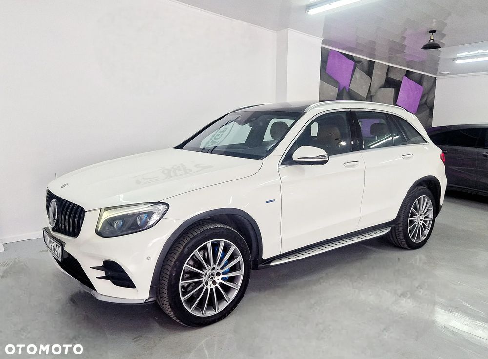 Mercedes-Benz GLC - 4