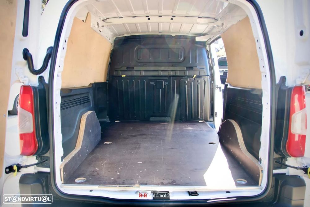 Peugeot Partner 1.5 BlueHDi Pro Longa IVA DEDUTÍVEL 3 Lug - 8