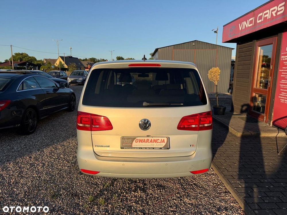 Volkswagen Touran 1.4 TSI Highline DSG - 27