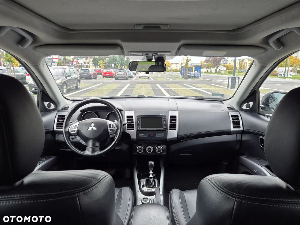 Mitsubishi Outlander - 20