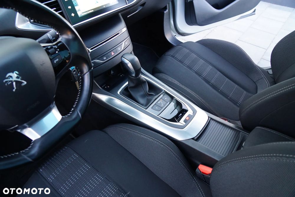 Peugeot 308 BlueHDi FAP 120 EAT6 Stop & Start Allure - 34