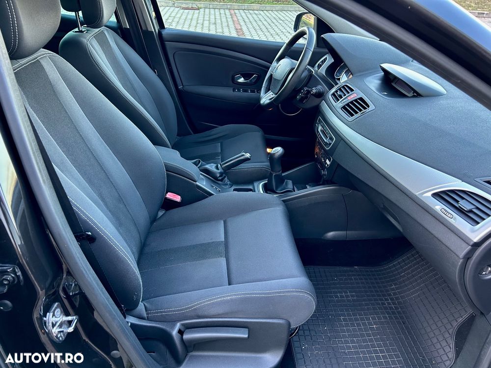 Renault Megane 1.5 dCi Confort Authentique - 8