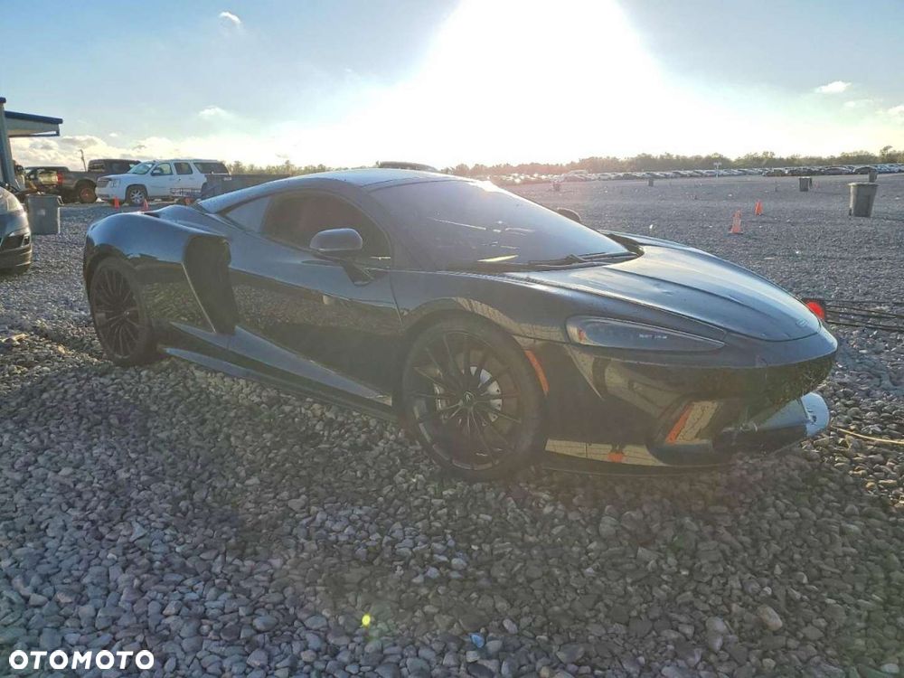 McLaren GT - 5