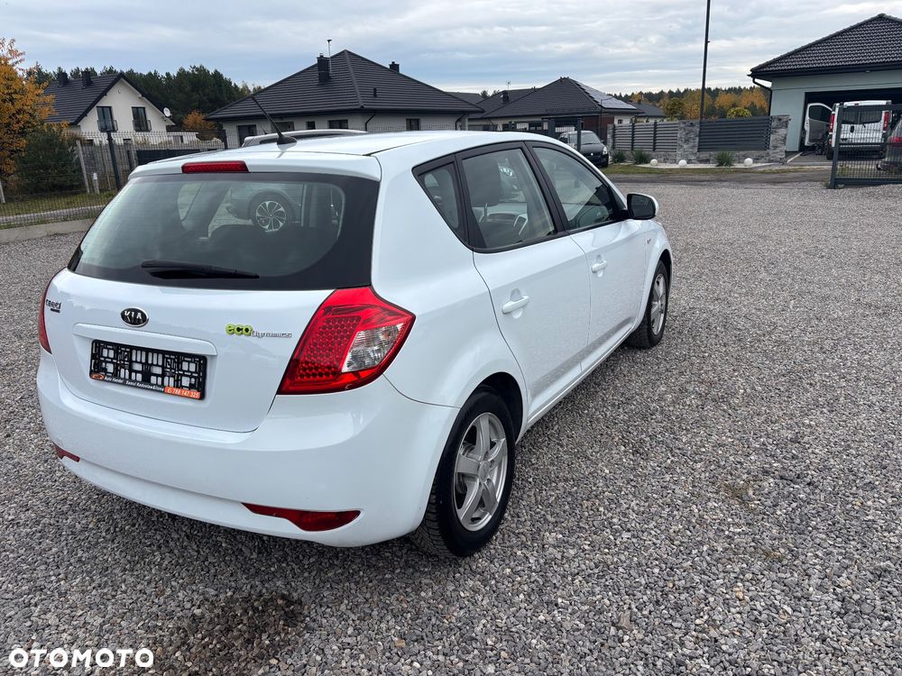 Kia Ceed 1.4 CVVT Attract - 19