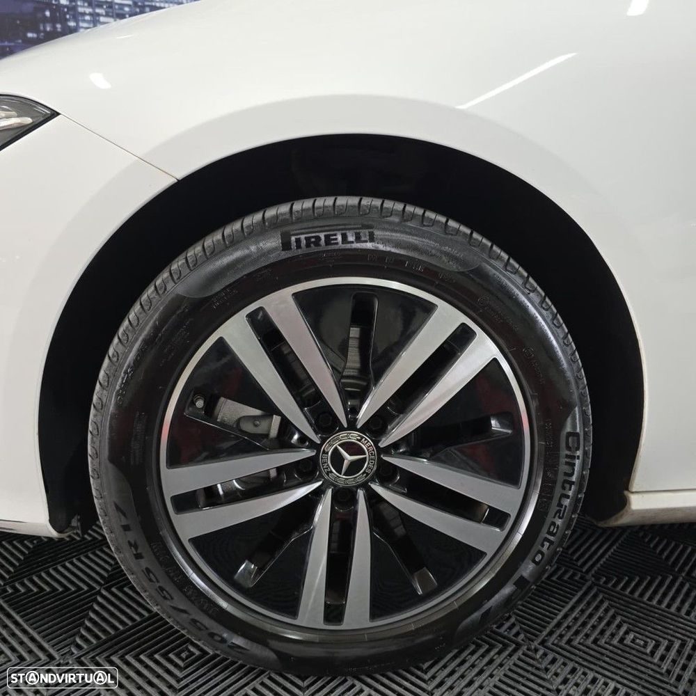 Mercedes-Benz CLA 250 e - 12