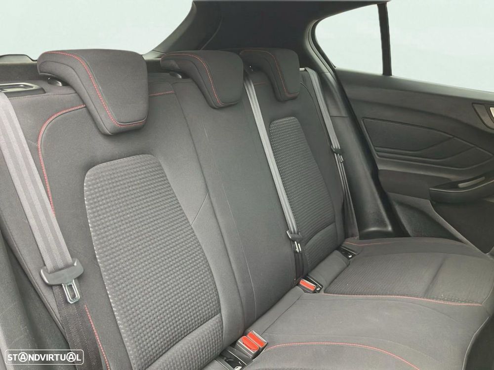 Ford Focus 1.0 EcoBoost MHEV ST-Line - 16