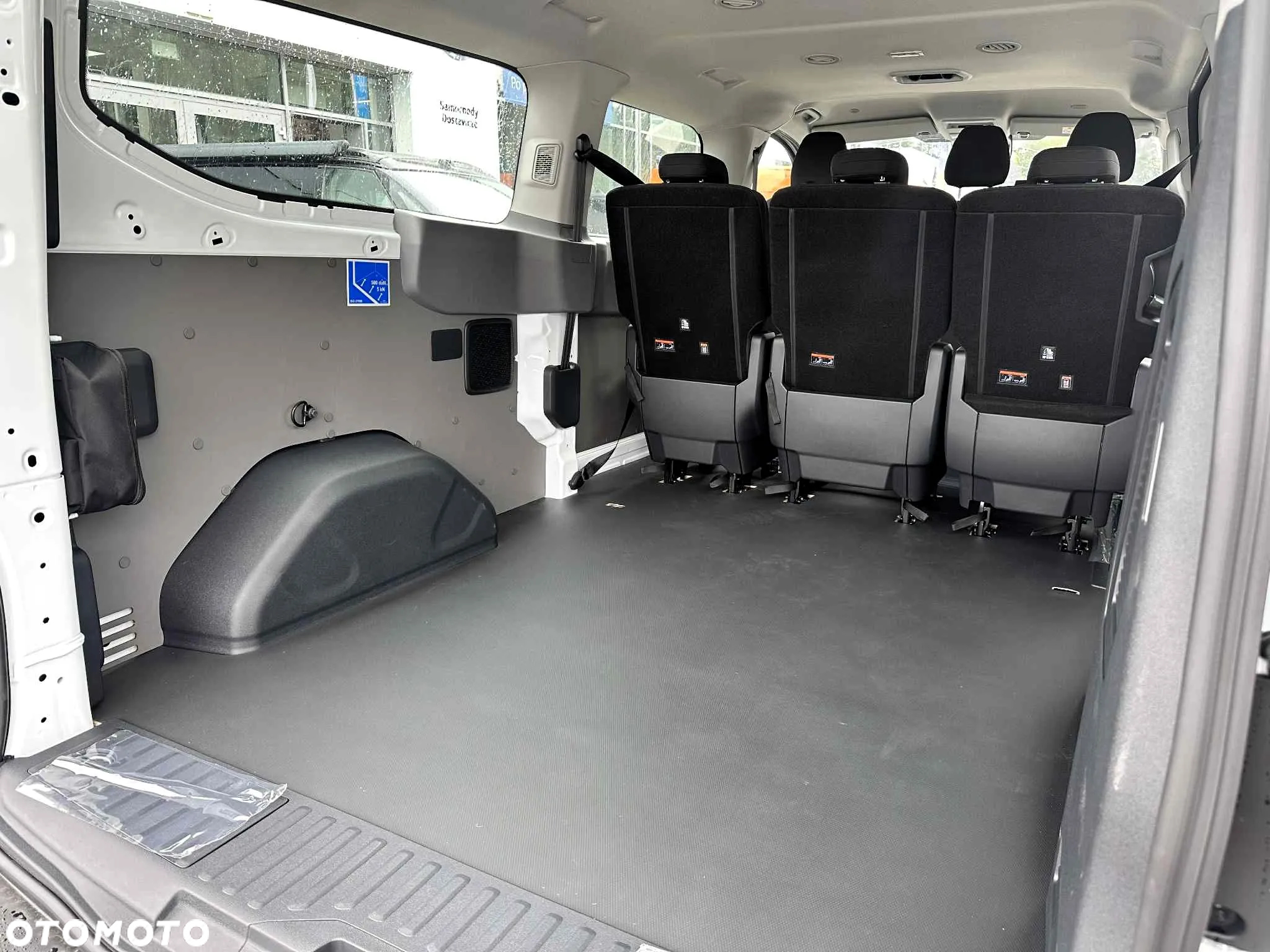 Volkswagen Transporter T7 - 10