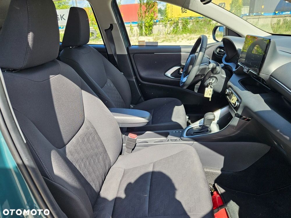 Toyota Yaris - 11