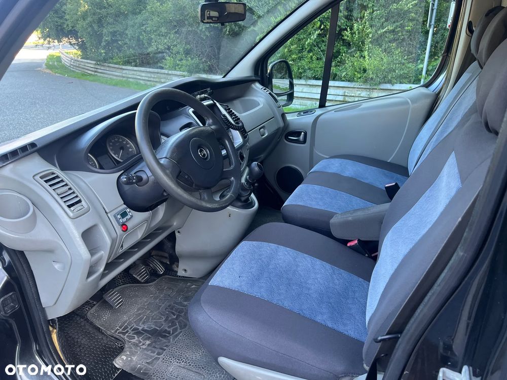 Opel Vivaro - 17