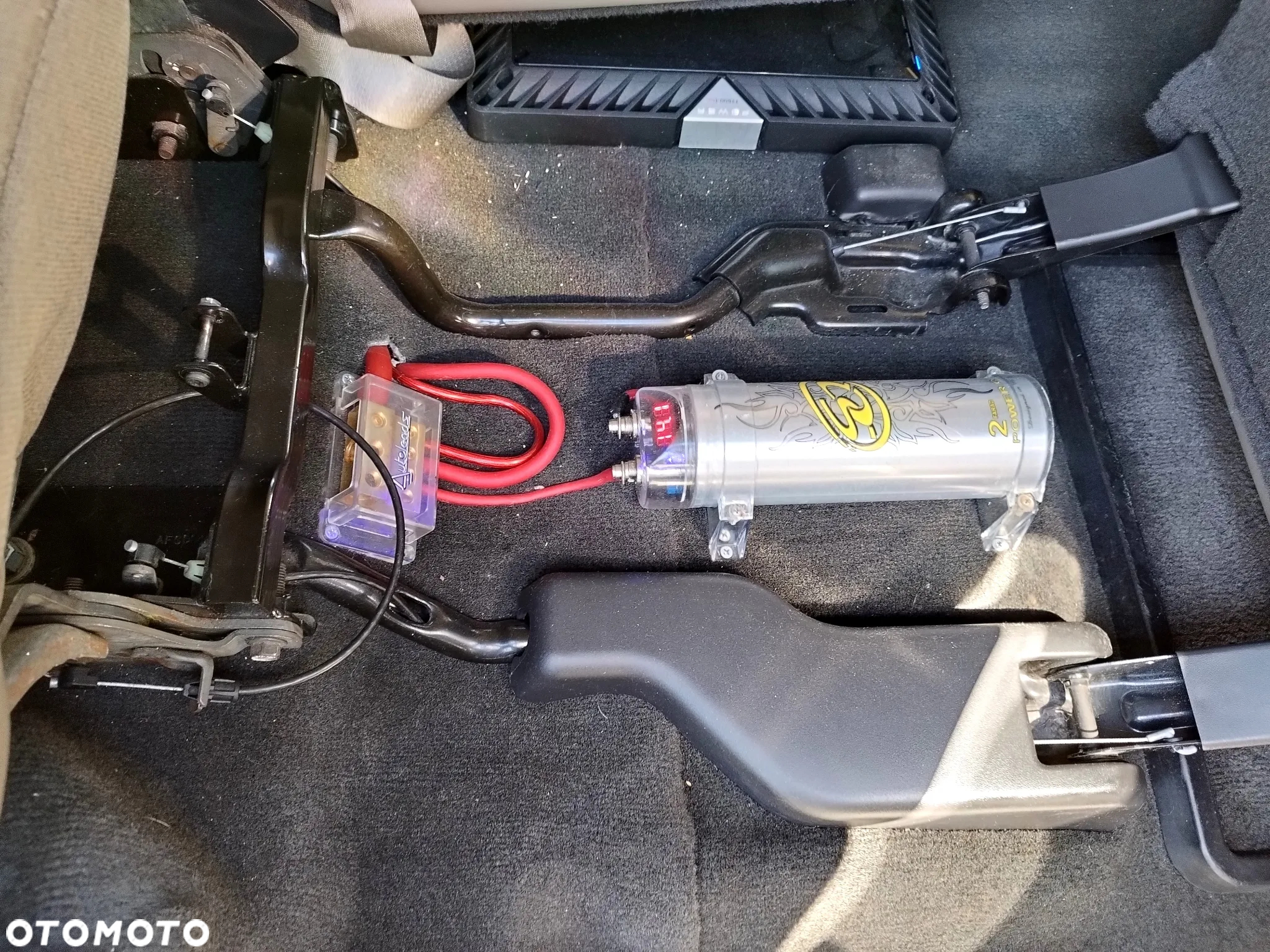 Hummer H2 6.0 V8 - 38