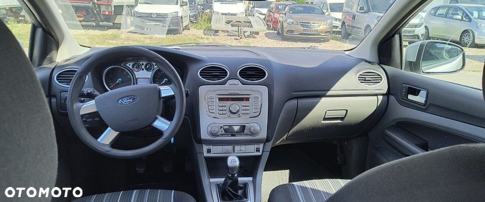 Ford Focus - 8