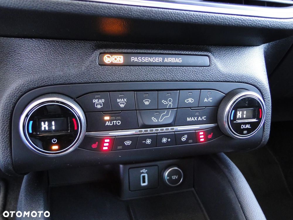 Ford Focus - 25