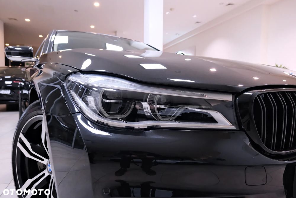 BMW Seria 7 750Li xDrive - 5