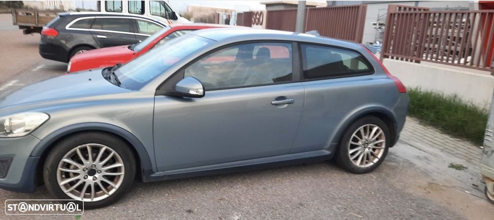 Volvo C30 1.6 D Drive 99g Momentum Start/Stop - 4