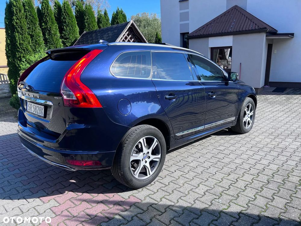 Volvo XC 60 - 4