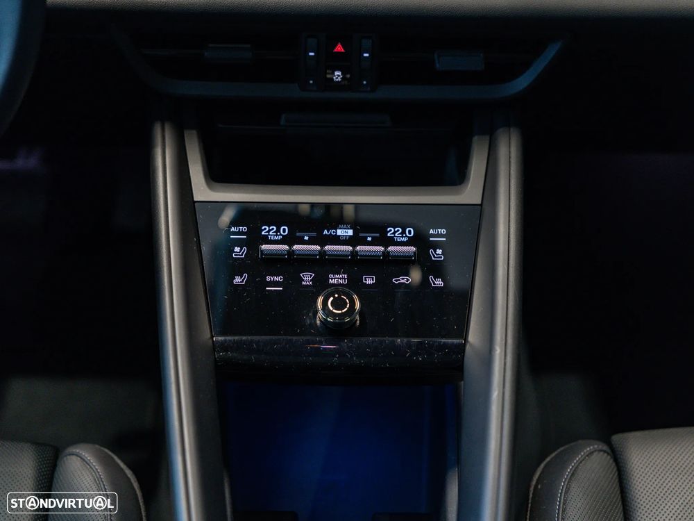 Porsche Macan Electric 4 - 27
