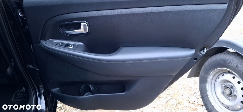 Kia Carens 1.7 CRDi Edition 7 - 26