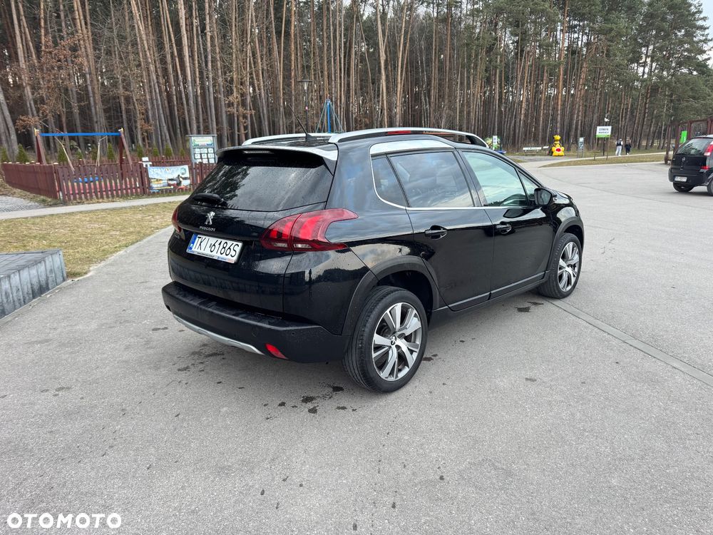 Peugeot 2008 1.2 Pure Tech Allure S&S EAT6 - 4