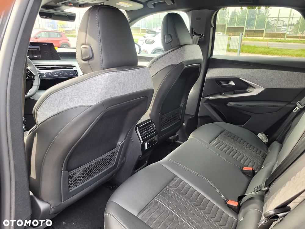 Peugeot 3008 1.6 PHEV 195 GT Exclusive e-DCS7 - 16