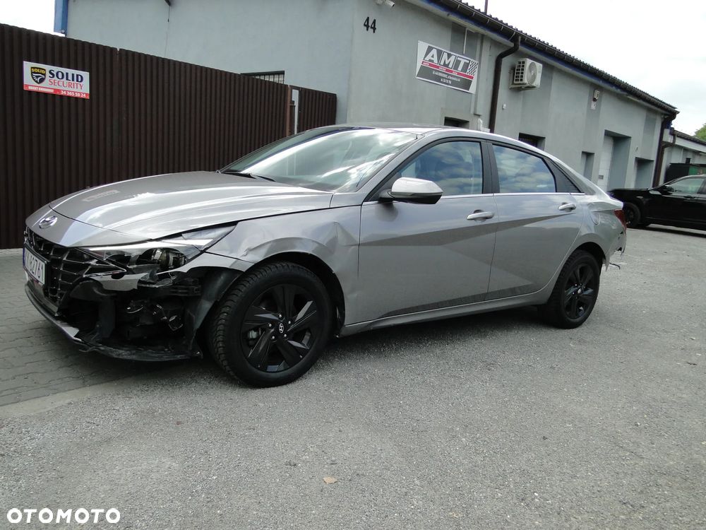 Hyundai Elantra 1.6 Smart - 11