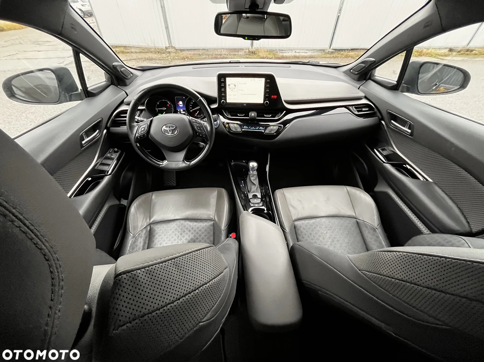 Toyota C-HR - 19