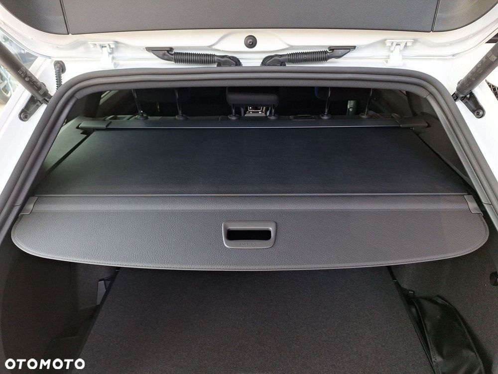 Volkswagen Golf Variant - 22