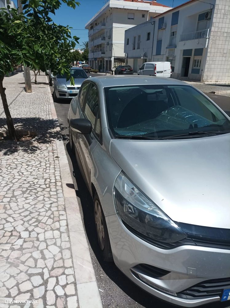 Renault Clio 1.5 dCi Zen - 4