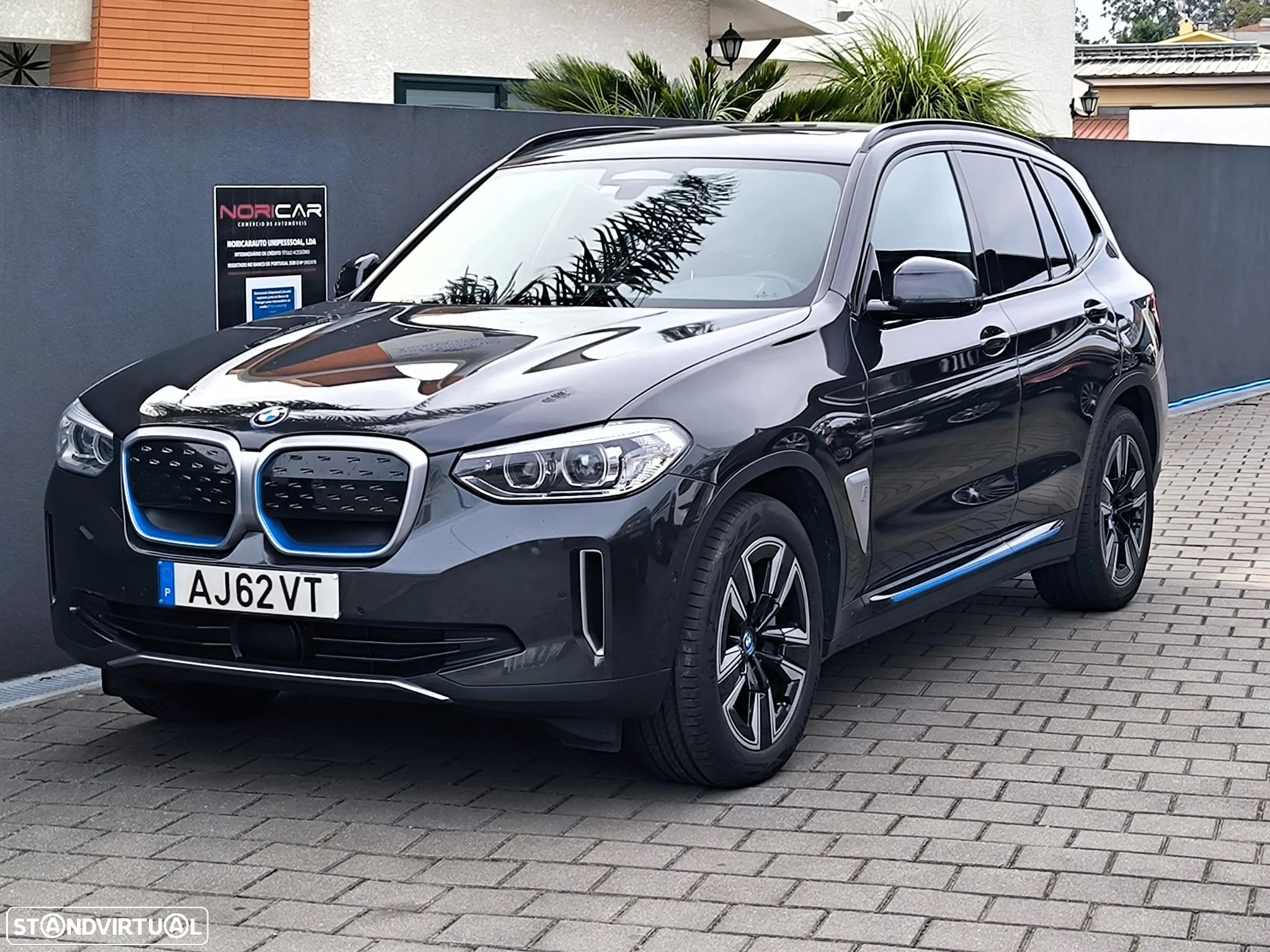BMW iX3 Inspiring - 1