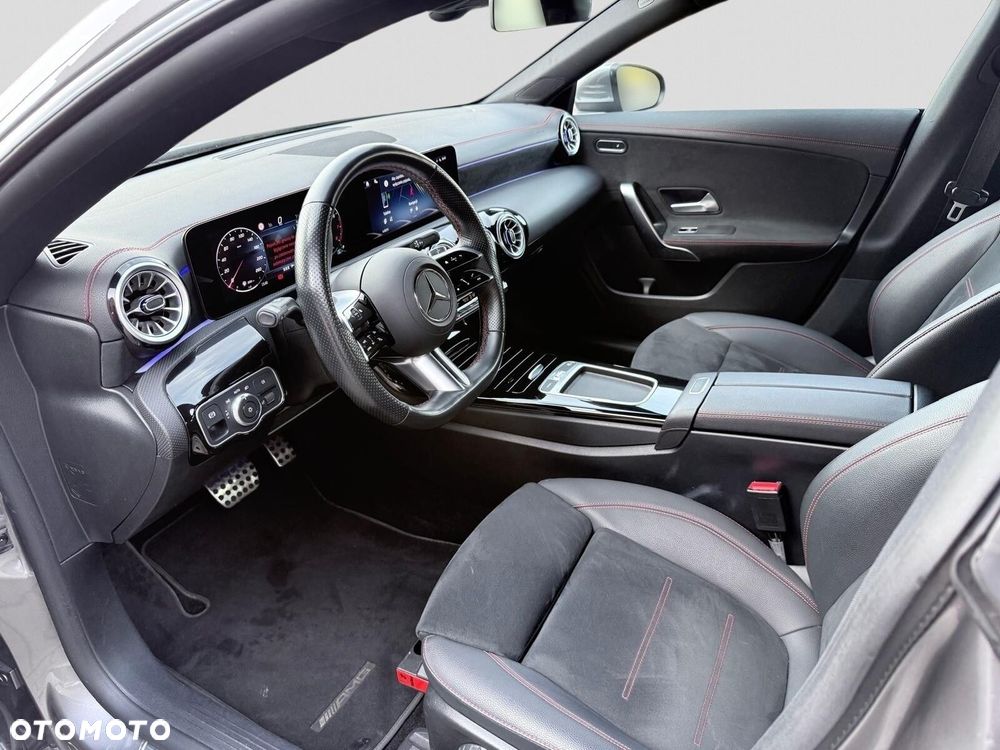 Mercedes-Benz CLA 200 AMG Line 7G-DCT - 13
