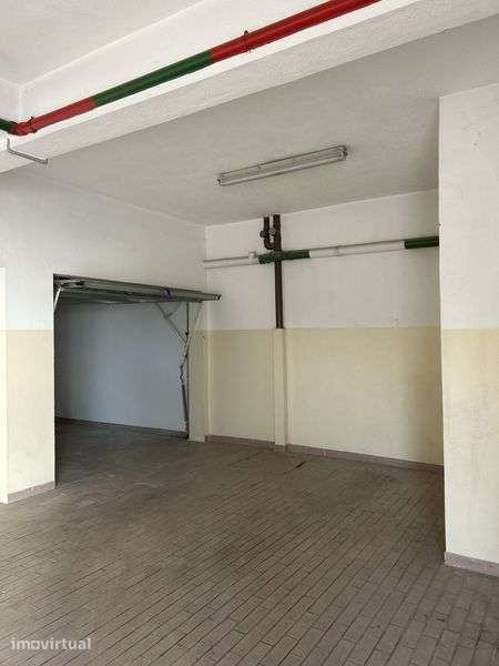 Venda Garagem em Box Fechada Vila Nova da Caparica - Grande imagem: 2/8