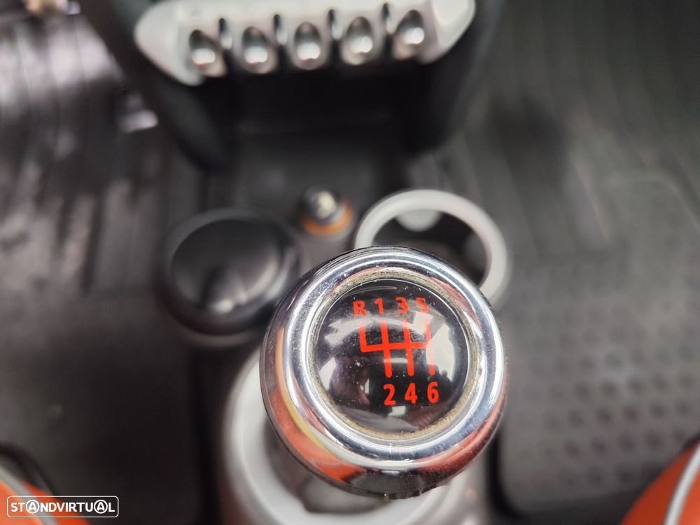 MINI 3 Portas John Cooper Works - 19