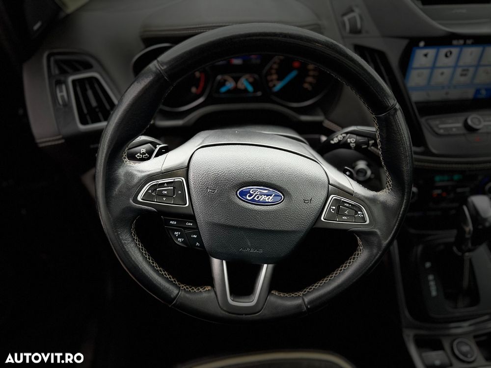 Ford Kuga 2.0 TDCi 4x4 Aut. Vignale - 13