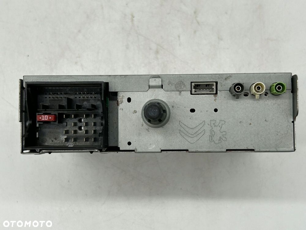 radioodtwarzacz stacja multimedialna peugeot 508 9801175280 - 4