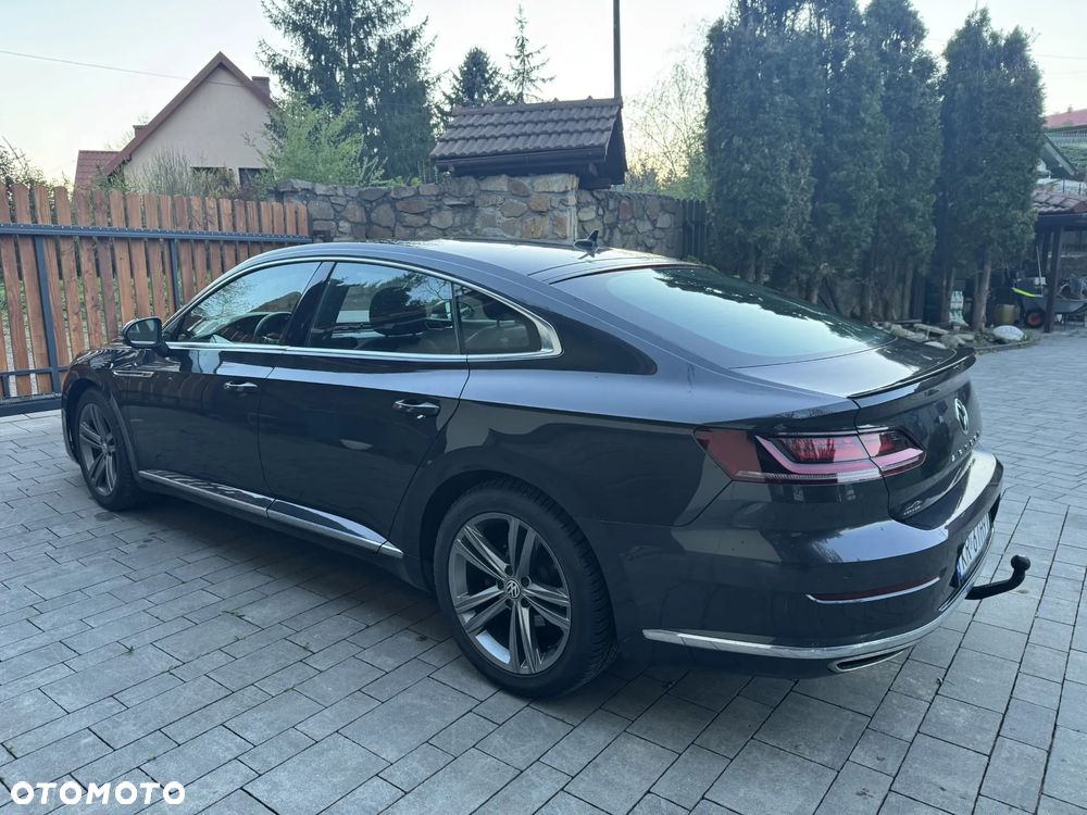 Volkswagen Arteon 2.0 TDI SCR R-Line DSG - 17