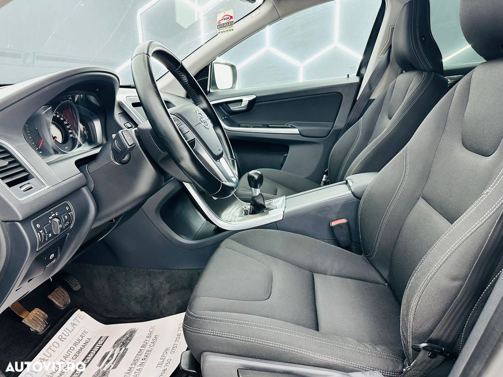Volvo XC 60 D3 Momentum - 14