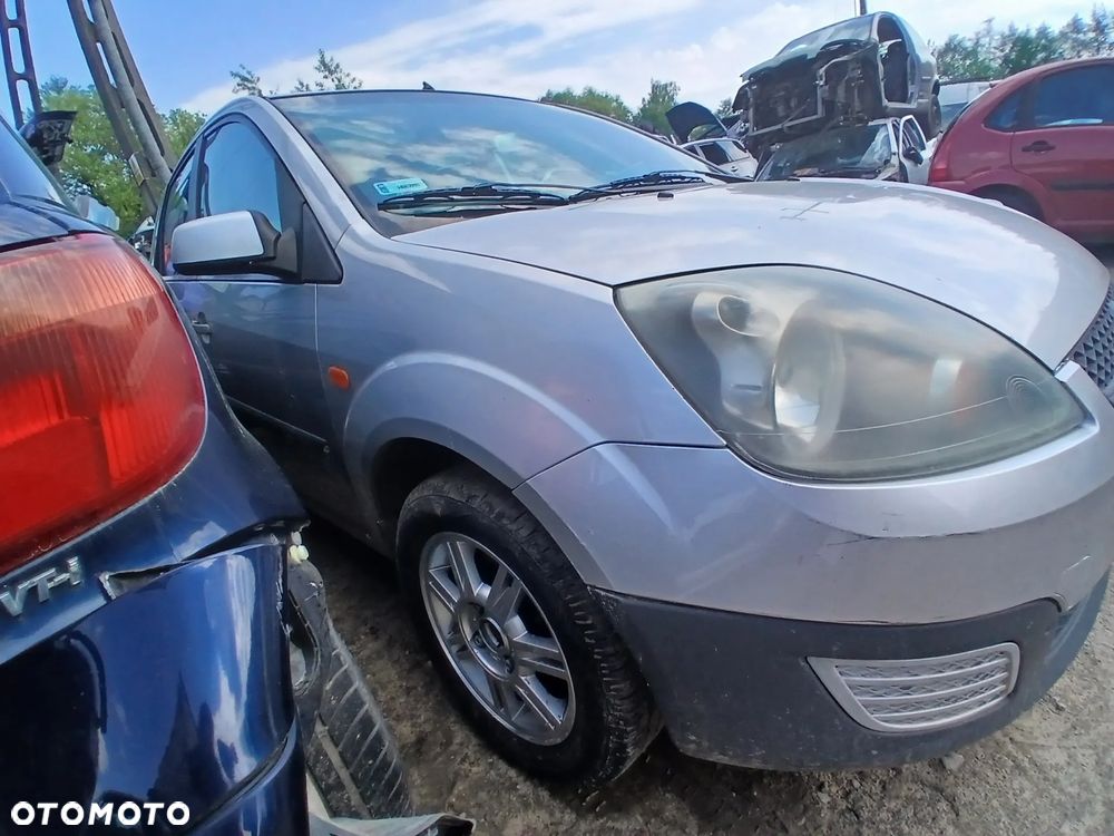 ford fiesta mk6 08 O8 maska zderzak lampa grill błotnik drzwi zbiornik paliwa szyba lusterko - 2