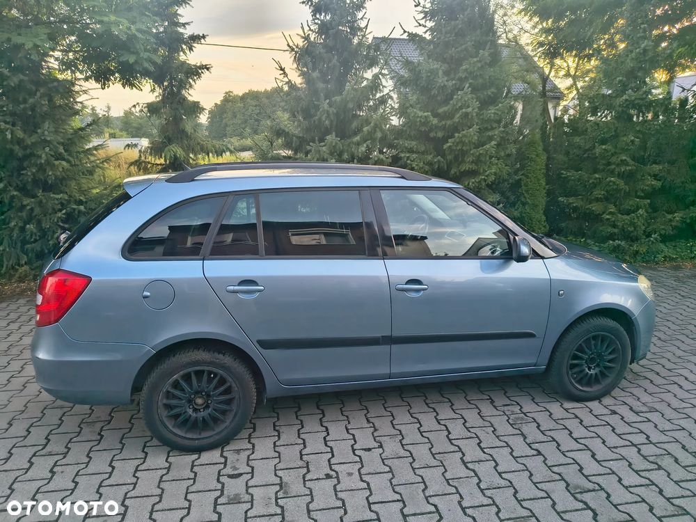 Skoda Fabia 1.6 16V Joy - 8