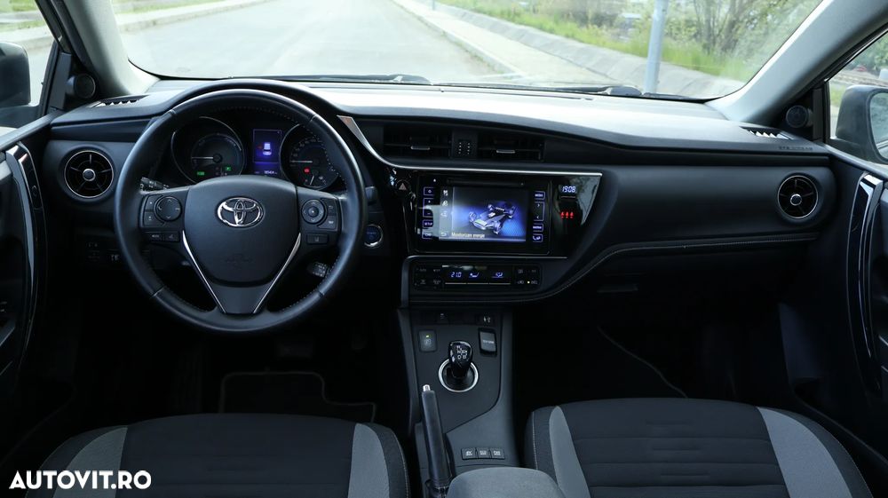 Toyota Auris - 6