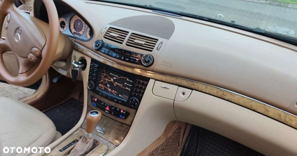 Mercedes-Benz Klasa E - 36