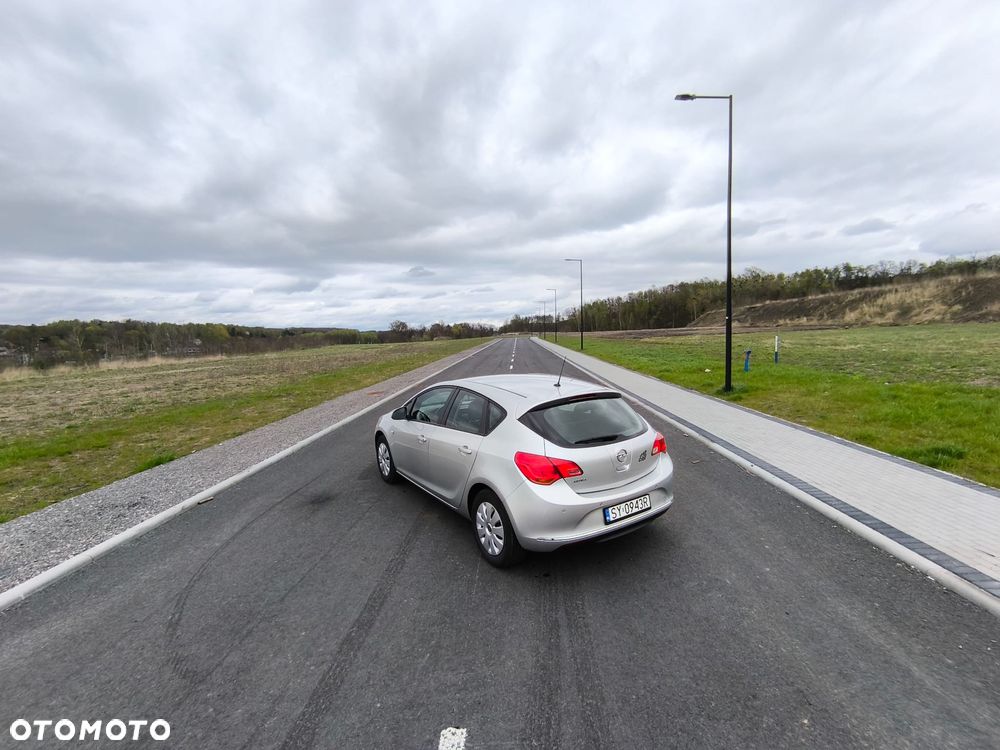 Opel Astra 1.4 T Active EU6 - 12