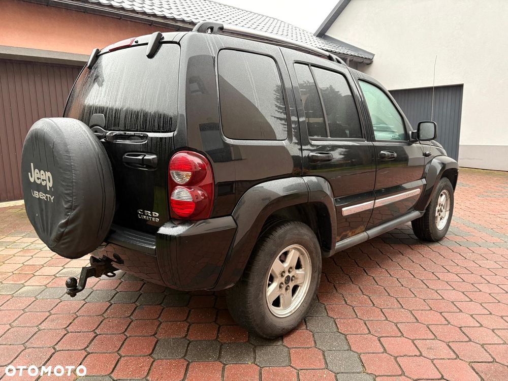 Jeep Liberty - 2